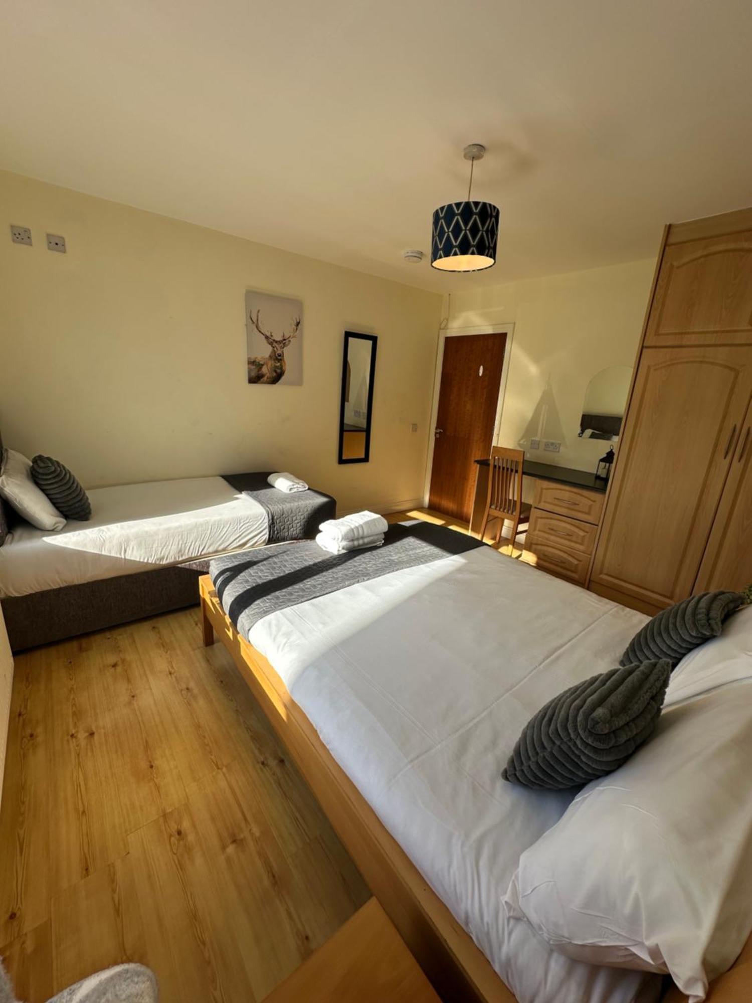 Waterlane Apartments Голвей Екстер'єр фото