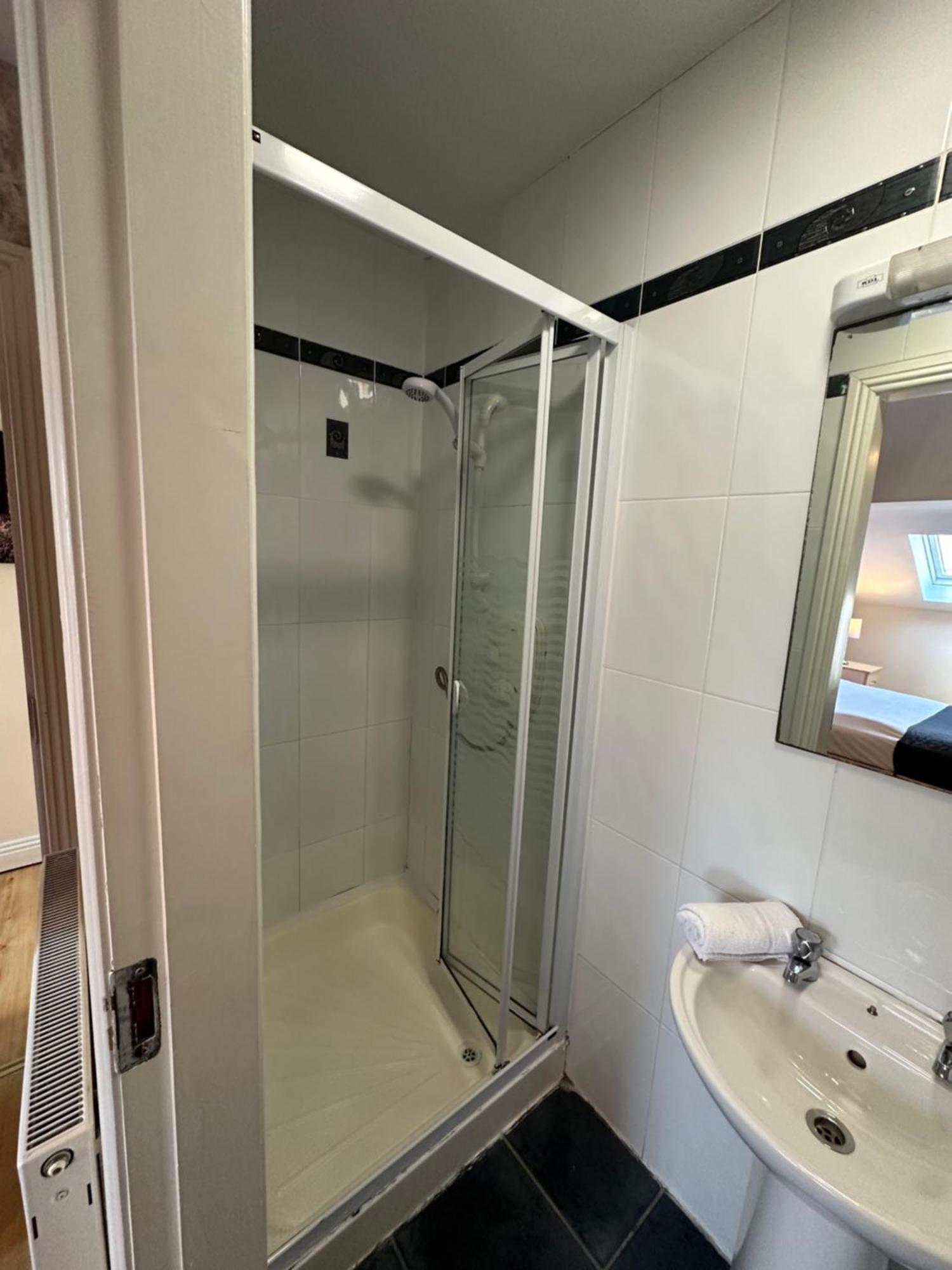 Waterlane Apartments Голвей Екстер'єр фото